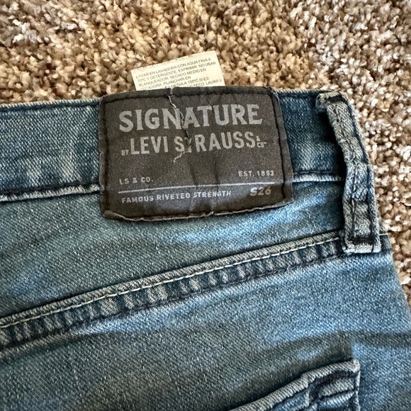 Signature Men's Denim Skinny Jeans - Picture 5 of 6